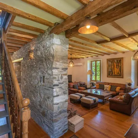 Maison Camparan, 7 Pieces, 10 Personnes - Fr-1-296-337 * Camparan